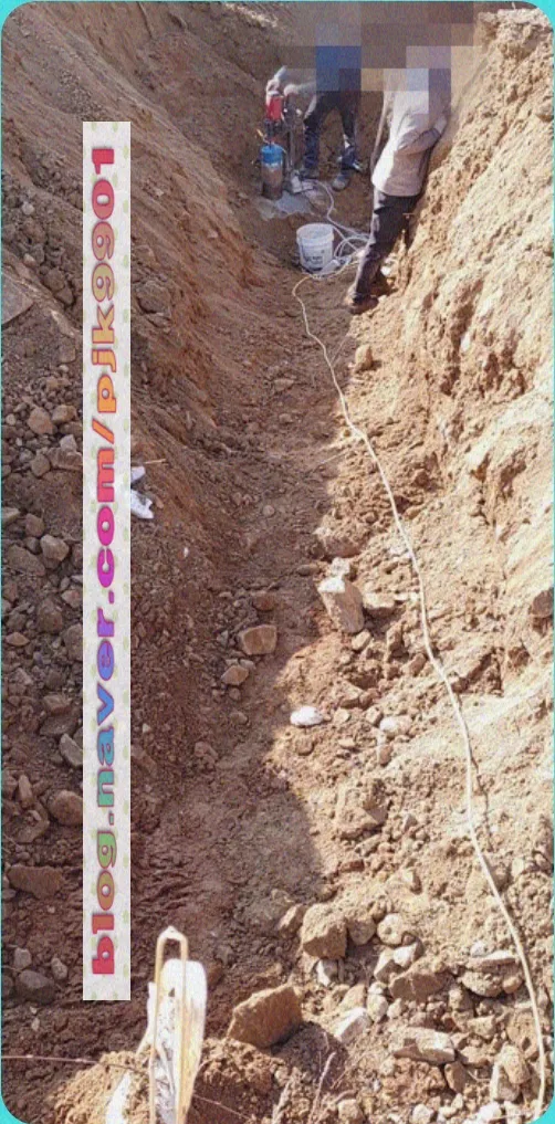 방류배관 트렌치 작업 현장