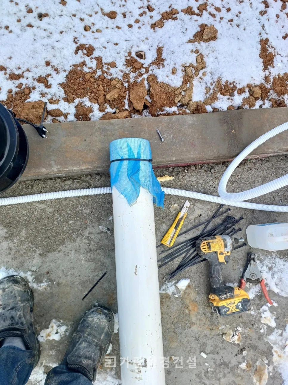 환기구 모기장 설치