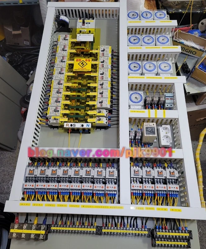전기제어반 내부